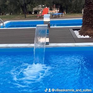 Villa Askamnia And Suites